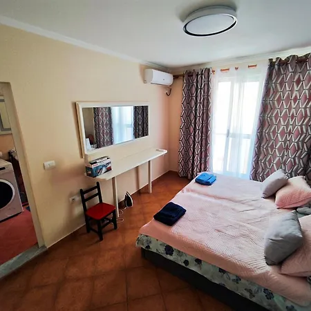 2 Tirana